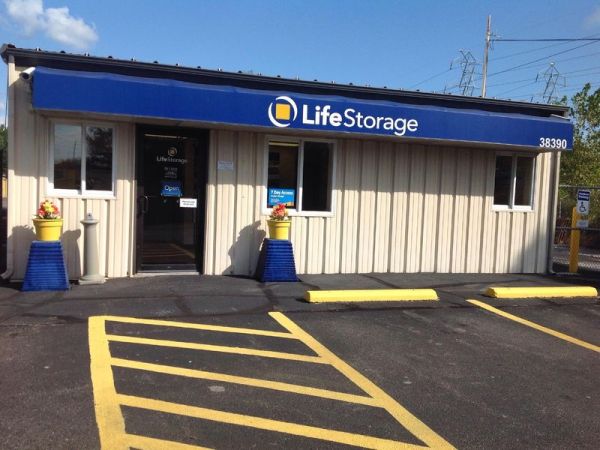 Extra Space Storage - 3105 - Avon - Chester Road