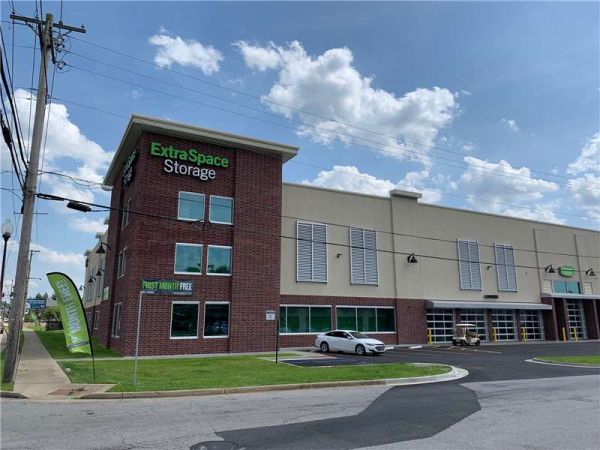 Extra Space Storage - 0648 - Louisville - Warwick Ave