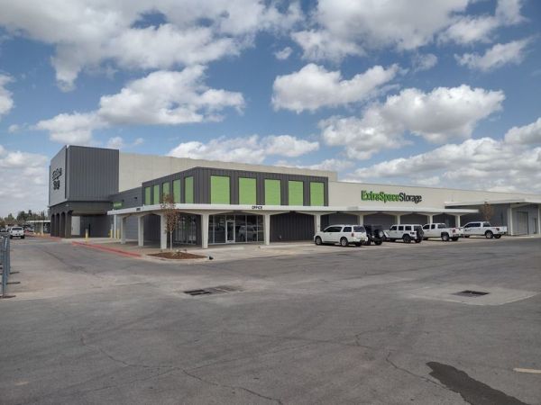 Extra Space Storage - 6599 - Oklahoma City - S Western Ave