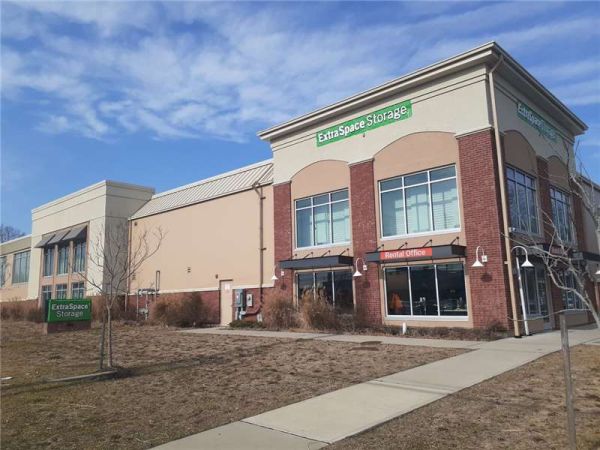 Extra Space Storage - 6078 - Middle Island - Middle Country Rd