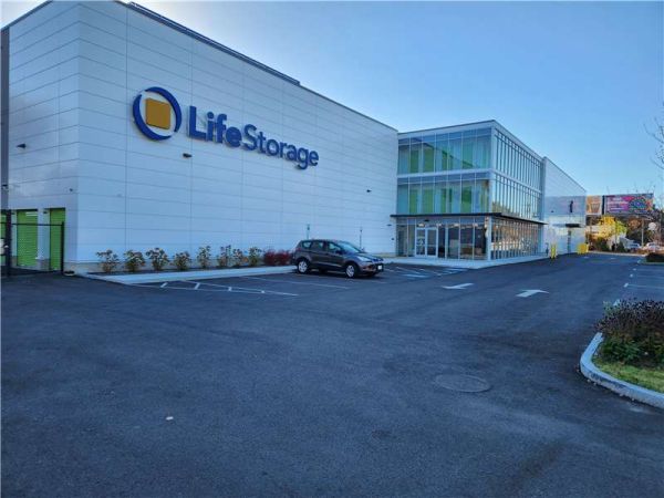 Extra Space Storage - 3120 - Salem - Highland Avenue