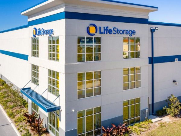 Extra Space Storage - 4106 - Largo - Missouri Ave