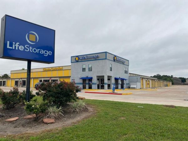 Extra Space Storage - 3728 - Houston - Richey Rd