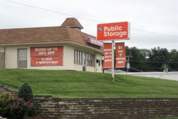 Public Storage - St Louis - 3192 S Brentwood Blvd