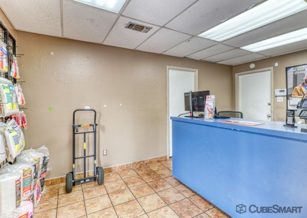 CubeSmart Self Storage TX Dallas Samuell Blvd