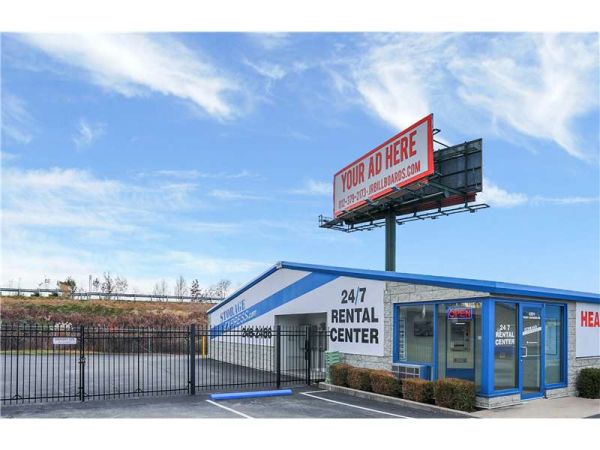 Extra Space Storage - 2140 - Sellersburg - Perry Crossing Rd