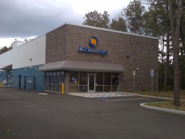 Extra Space Storage - 3524 - Riverhead - Enterprise Zone Dr