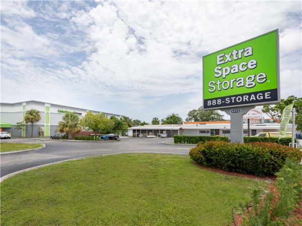 Extra Space Storage - 1681 - Oakland Park - Dixie Hwy