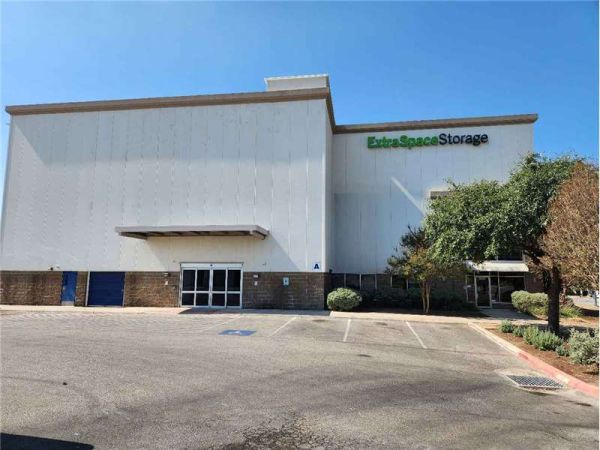 Extra Space Storage - 3657 - San Antonio - Wurzbach Rd