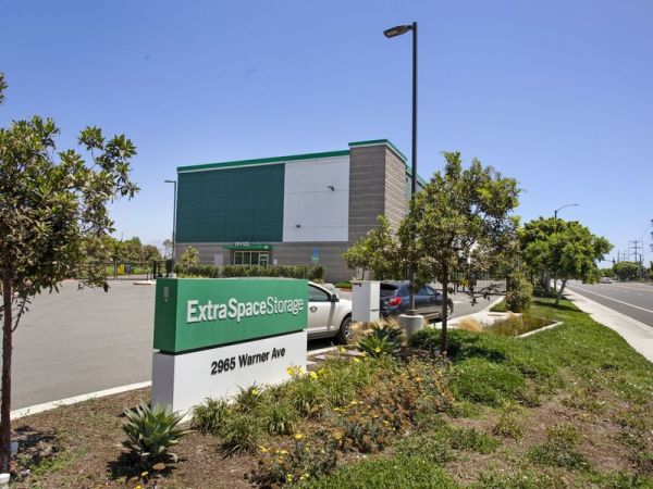 Extra Space Storage - 7938 - Irvine - 2960 Warner Ave - Annex