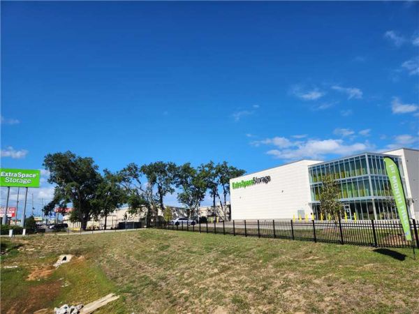 Extra Space Storage - 3305 - Pensacola - Palafox St