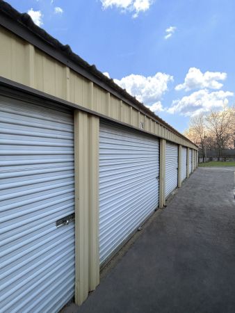 Lakeside Storage