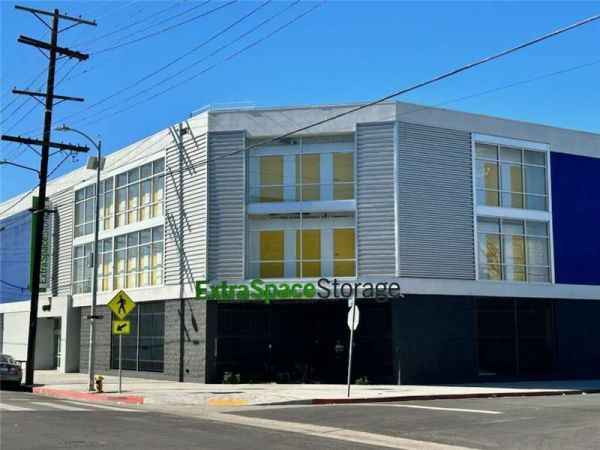 Extra Space Storage - 4138 - Los Angeles - Broadway Pl