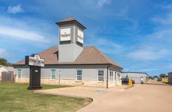 Storage King USA - 091 - Crowley, TX - FM 1187