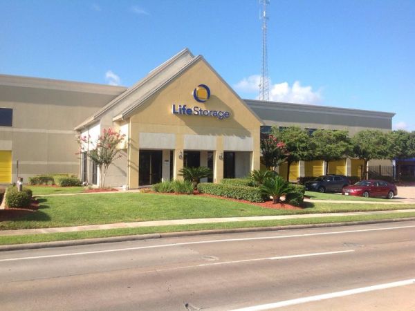 Extra Space Storage - 3799 - Houston - Richmond Ave