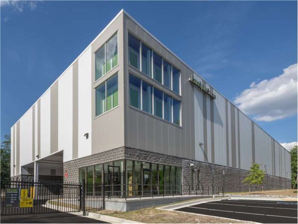 Extra Space Storage - 8760 - Columbia - Guilford Rd