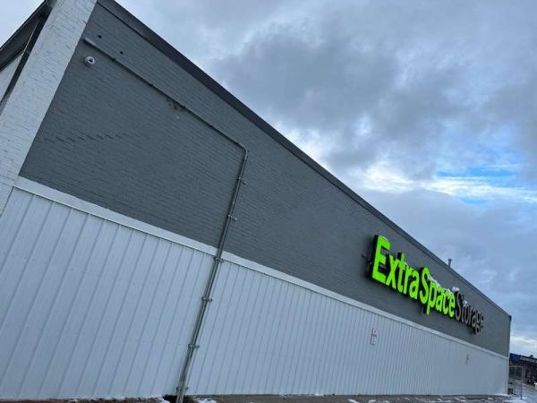 Extra Space Storage - 7945 - Wickliffe - Lakeland Blvd