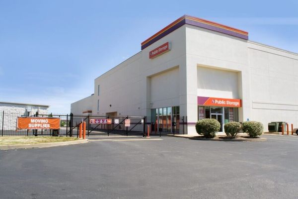 Public Storage - St Louis - 5801 Wilson Ave