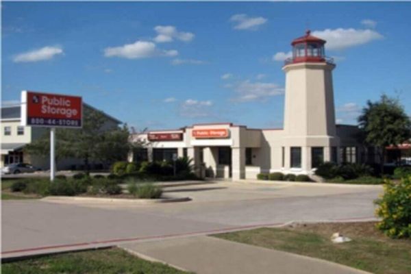 Public Storage - Helotes - 12260 Bandera Road