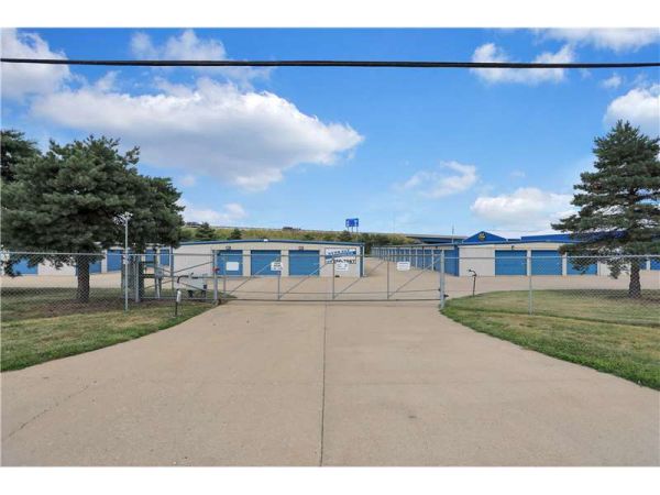 Extra Space Storage - 2162 - Morton - Jefferson St
