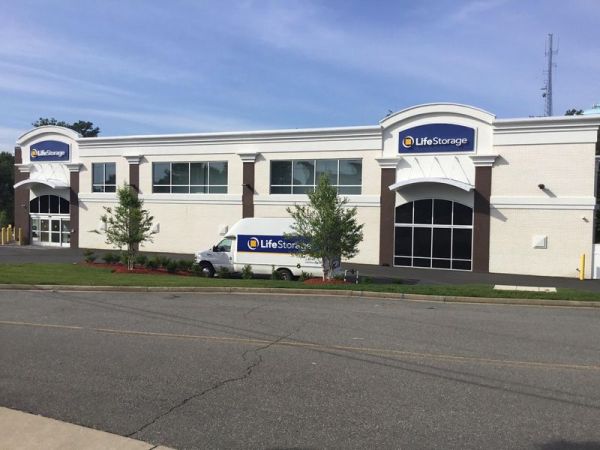 Extra Space Storage - 3671 - Henrico - Cox Rd