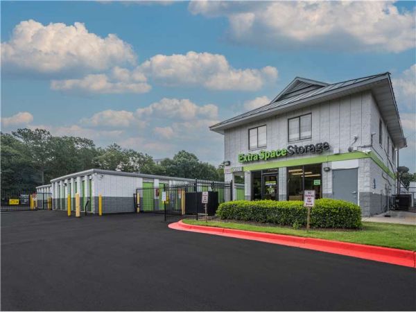 Extra Space Storage - 0815 - Eastpoint - Lakewood Ave
