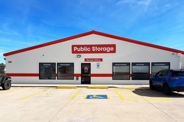 Public Storage - Lawton - 602 SW 82nd St