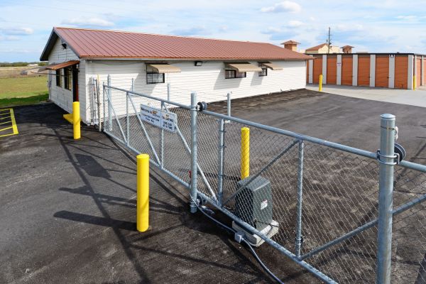 Storage Zone - Self Storage & Business Center Holly Hill Tank Rd