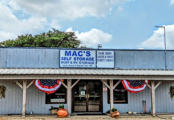 Mac's Self Storage