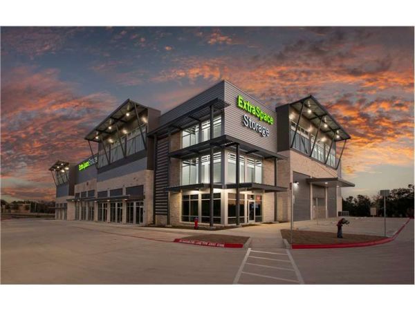 Extra Space Storage - 6195 - Georgetown - University Ave