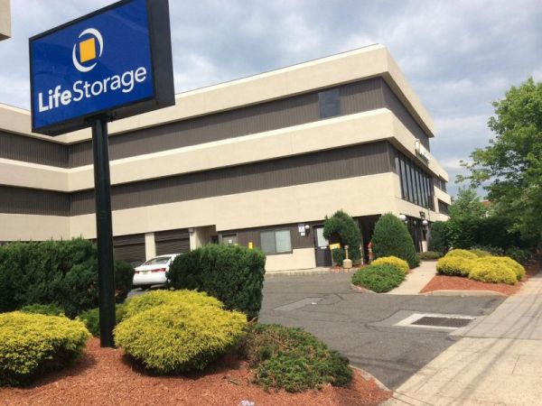 Extra Space Storage - 3772 - Belleville - Franklin St.