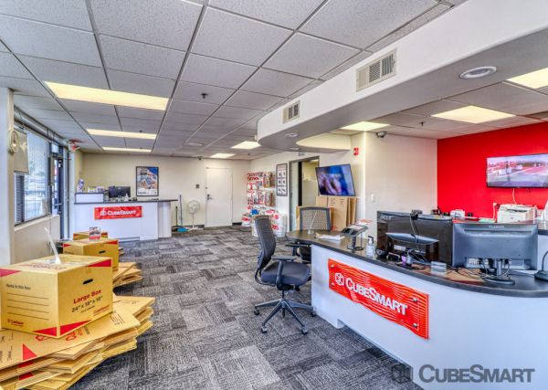 CubeSmart Self Storage - Las Vegas - 2101 Rock Springs Dr