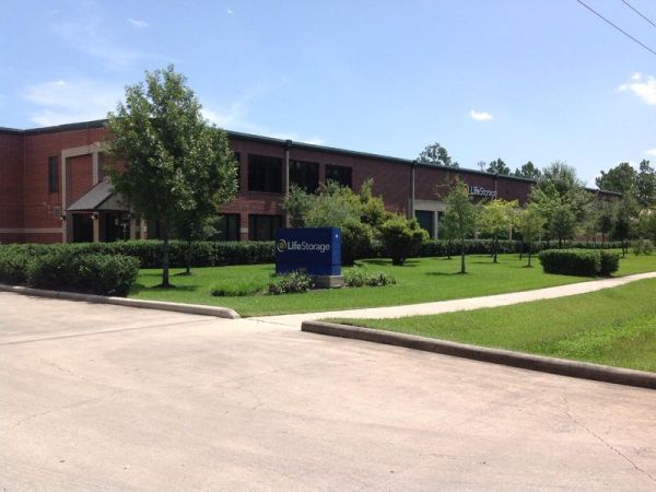 Extra Space Storage - 3800 - Kingwood - Mills Branch Dr