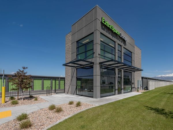 Extra Space Storage - 8892 - Lindon - 1800 West
