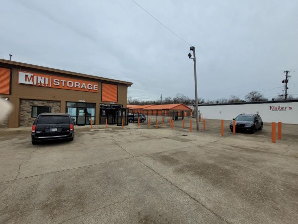 Mini Mall Storage - Bloomington - N Jackson St