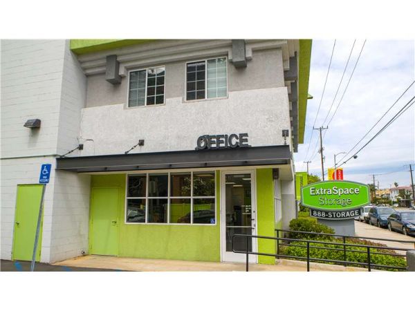 Extra Space Storage - 8008 - Sherman Oaks - Sepulveda Blvd