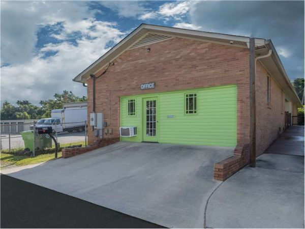 Extra Space Storage - 7231 - Columbia - Rabon Rd