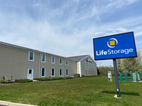 Extra Space Storage - 3126 - East Greenwich - County Trl
