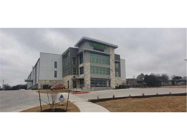 Extra Space Storage - 7757 - New Braunfels - IH-35 S
