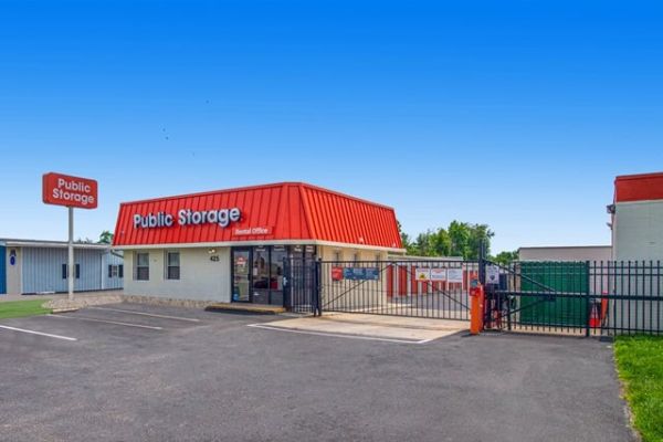 Public Storage - New Castle - 425 New Churchmans Road