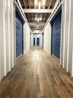 Gray Line Storage - Forsyth