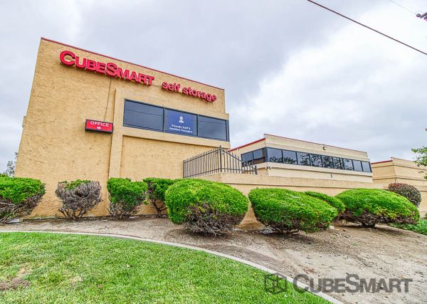 CubeSmart Self Storage - CA Oceanside Via El Centro