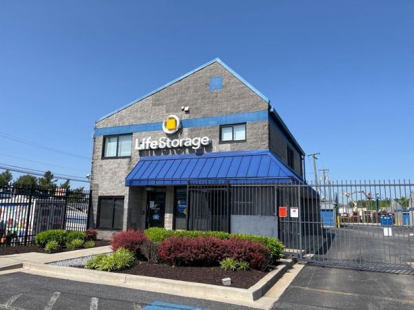 Extra Space Storage - 3550 - Baltimore - 3800 Pulaski Hwy