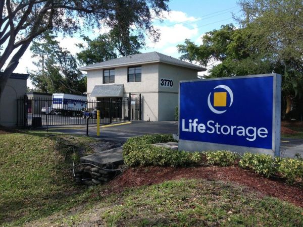 Extra Space Storage - 3074 - Lantana - Lantana Road