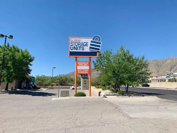 El Paso Storage Units - Mesa