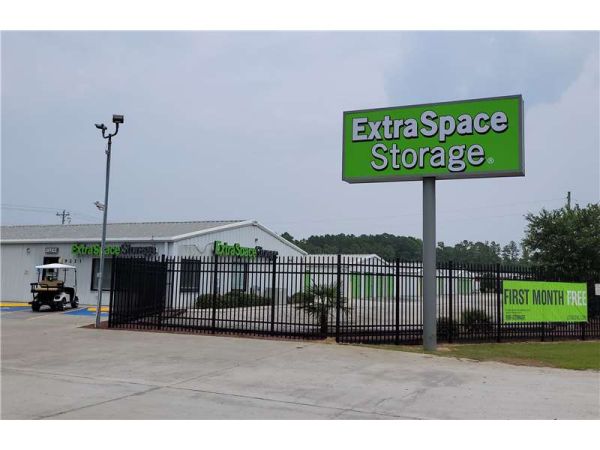 Extra Space Storage - 7664 - Longs - Highway 90