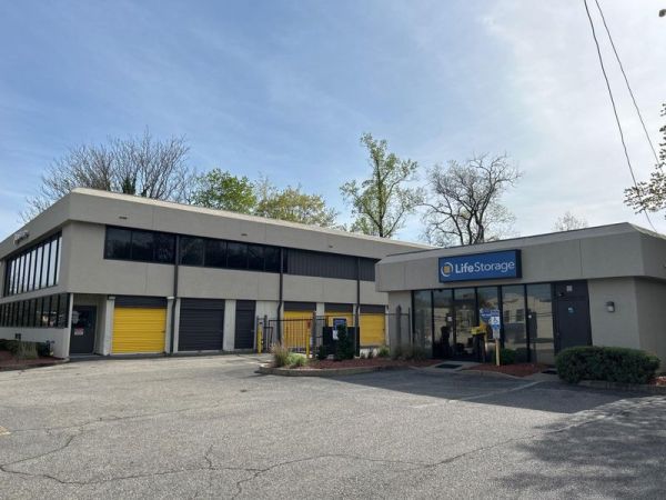 Extra Space Storage - 3781 - Upper Saddle River - Route 17