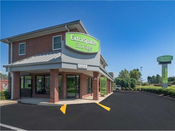 Extra Space Storage - 0506 - Cordova - 381 N Germantown Pkwy
