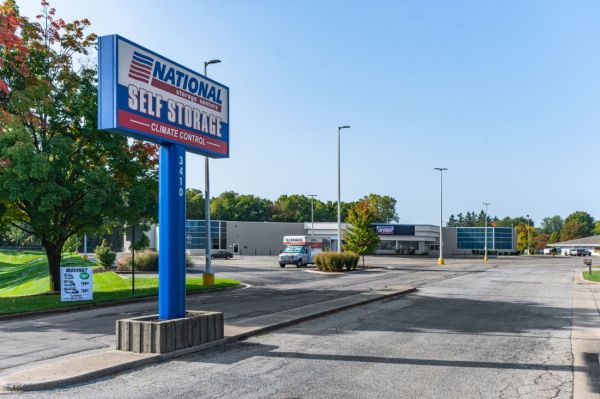 National Storage - Walker