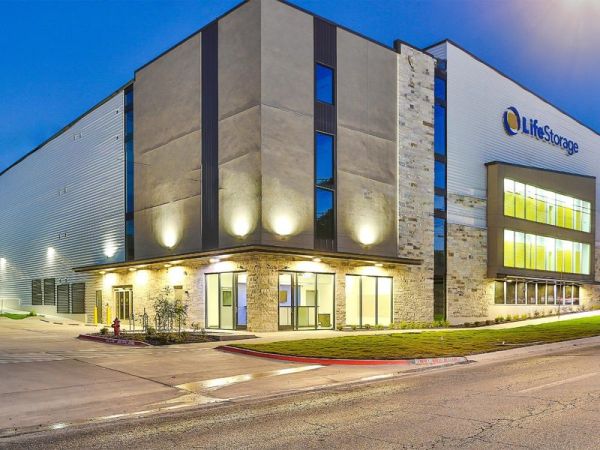 Extra Space Storage - 3650 - Austin - Airport Blvd